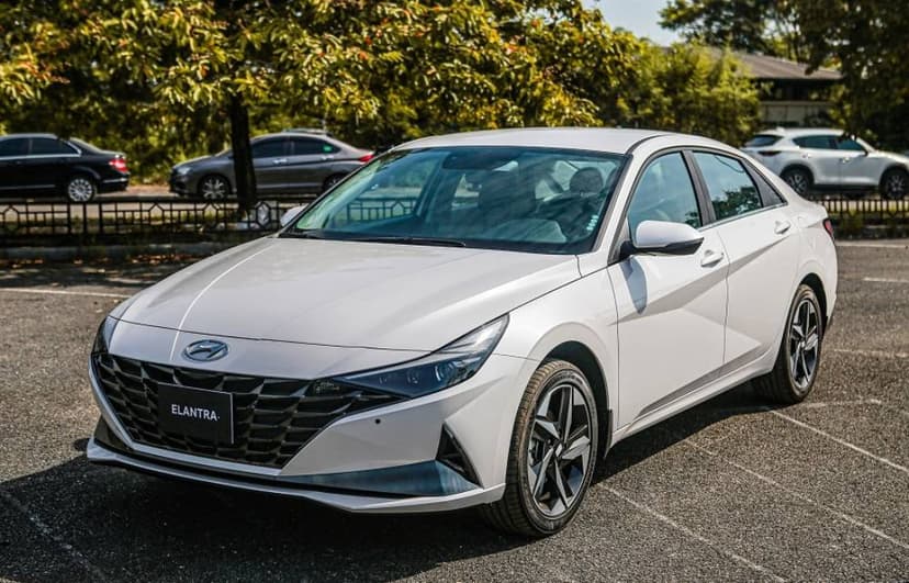 Xe Hyundai Elantra có 4 phiên bản trên thị trường