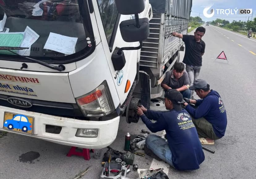 Dịch vụ sửa chữa, cứu hộ ô tô lưu động chuyên nghiệp của Gara Auto Thành