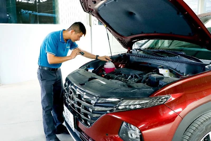 Kiểm tra xe sau khi nhận để phát hiện sớm các vấn đề nếu có - Source: otoviethan
