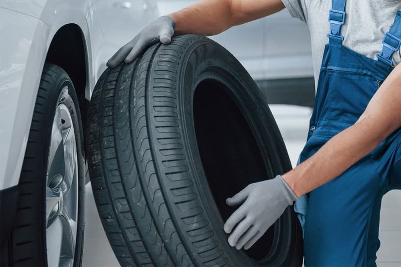 Thực hiện đảo lốp ô tô sau 8.000-10.000km để lốp mòn đều hơn