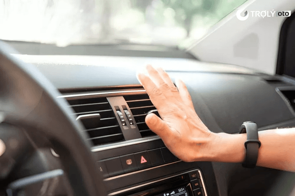 Chế độ “Auto” giúp điều chỉnh nhiệt độ, quạt gió và luồng gió phù hợp