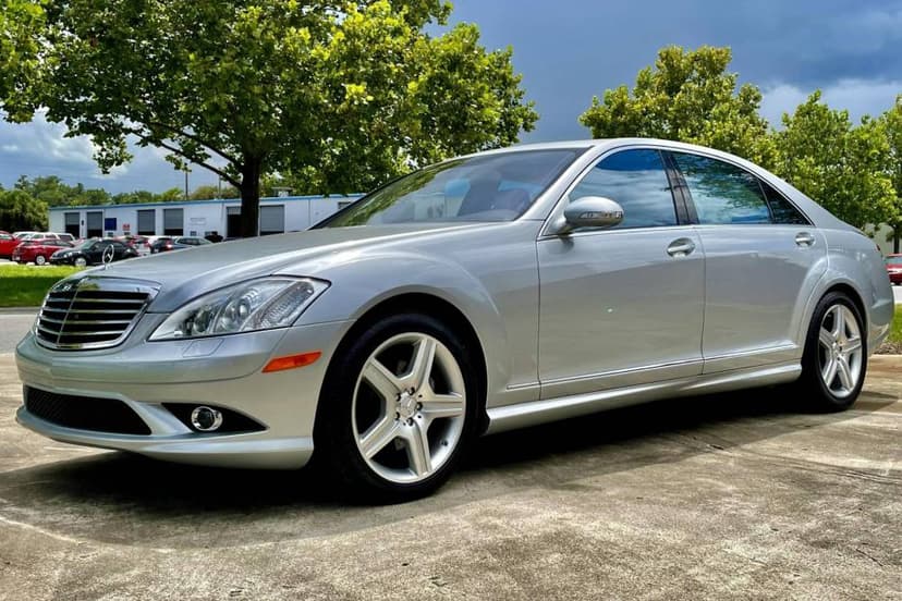 Lốp 275/40R19 có thể phù hợp lốp sau của Mercedes S550 đời cũ