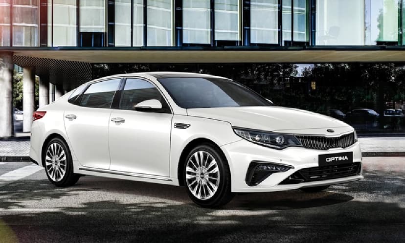 Kia Optima sử dụng lốp có kích thước 235/45R18 hoặc 215/55R17