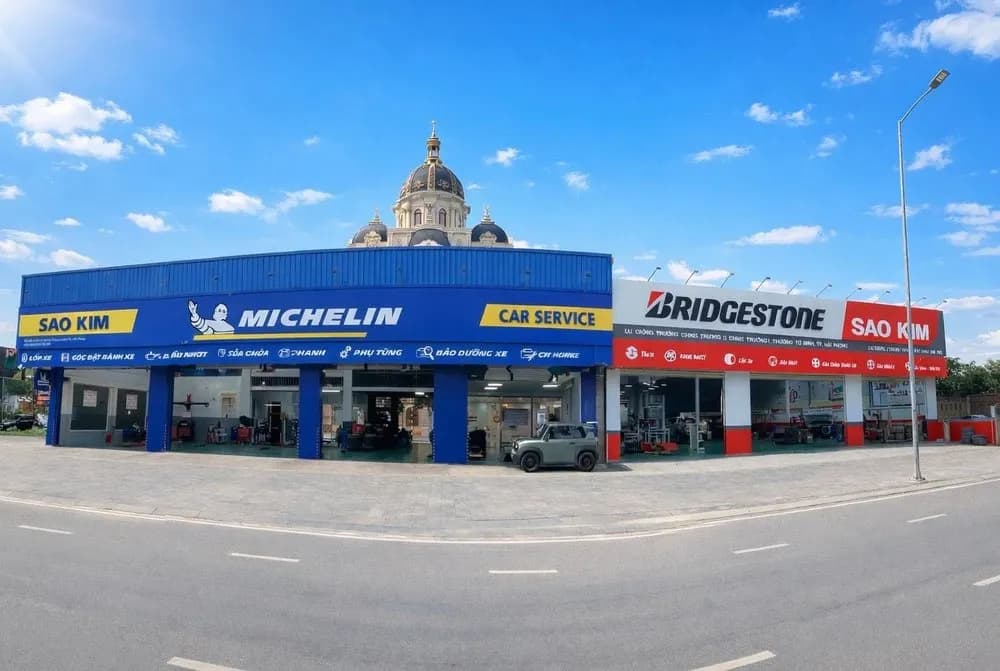 Michelin Car Service - Sao Kim trên đường Trường Chinh, phường Tứ Minh
