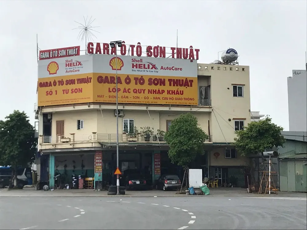 Gara ô tô Sơn Thuật nhận sửa chữa cả xe tai nạn