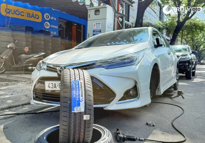 Dịch vụ thay lốp ô tô uy tín tại Cửa Hàng Lốp Xe Quốc Bảo CS1