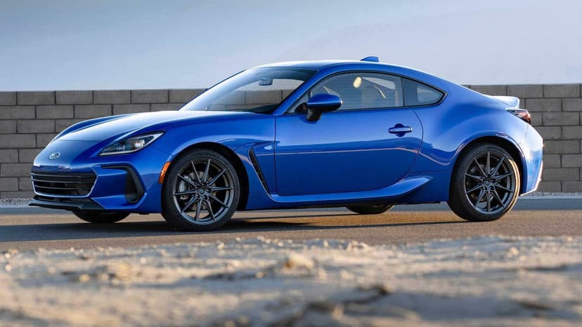 Lốp Michelin 215/45R17 phù hợp với nhiều mẫu sedan, hatchback và coupe