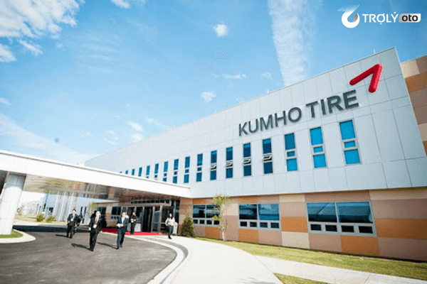 Kumho là thương hiệu lốp đến từ Hàn Quốc, ra đời năm 1960