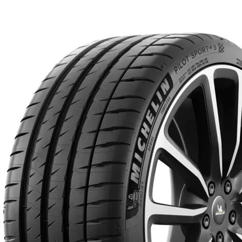 Pilot Sport 4S hỗ trợ bám đường tốt trên cả mặt đường khô và ướt