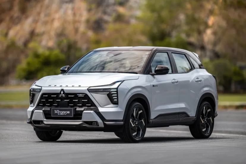 Mitsubishi Xforce sử dụng lốp 205/60R17 hoặc 225/50R18