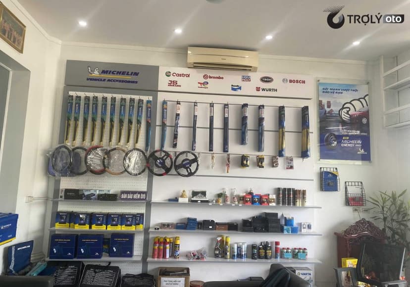 Trang thiết bị hiện đại tại gara ô tô Quận 12