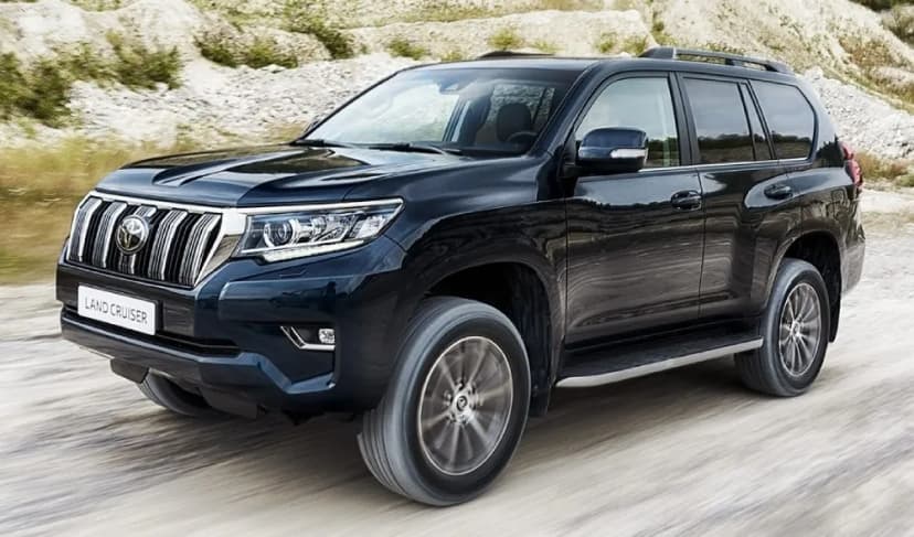 Toyota Land Cruiser Prado 2.7 là một trong những dòng xe tương thích có thể dùng lốp Kumho 265/60R18 Road Venture AT52
