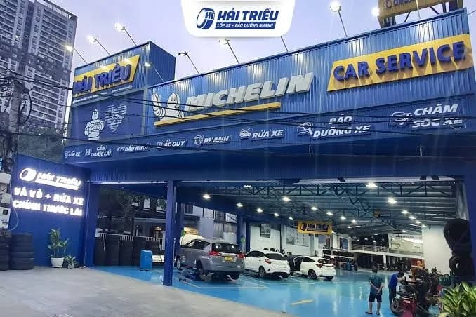 Cửa hàng Lốp xe Hải Triều trên đường Lý Thái Tổ, phường Vườn Lài