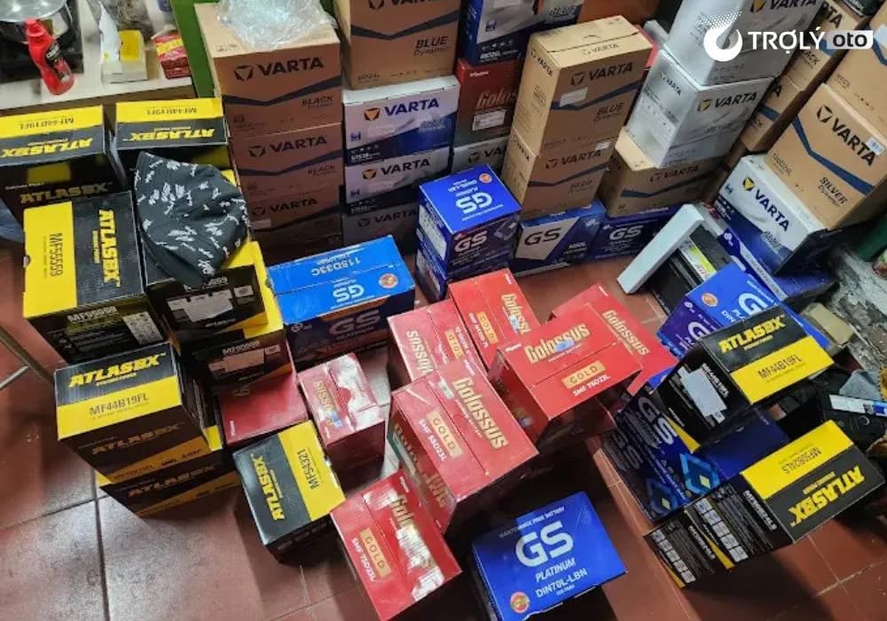 Các sản phẩm ắc quy chính hãng đa dạng thương hiệu tại đại lý