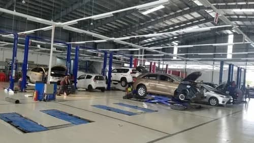 Gara ô tô Dương Nội