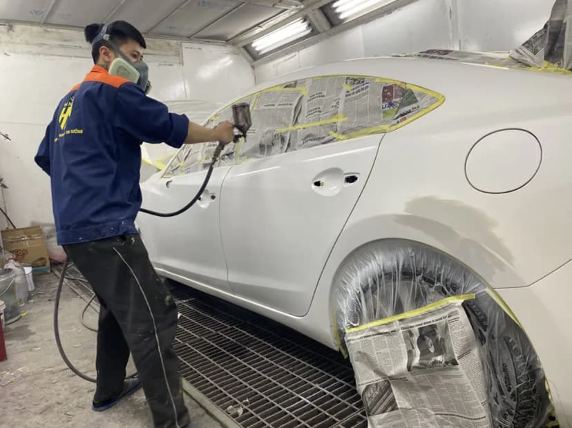 Khu vực buồng sơn tại Gara ô tô Hanoicar