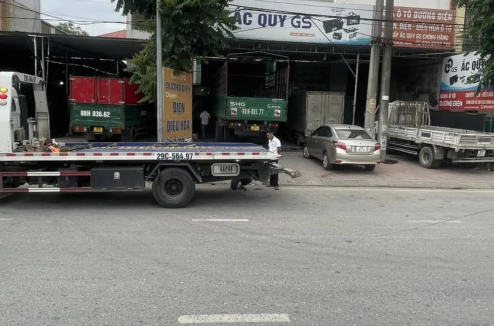 Gara ô tô Dương Điện tại Phúc Yên, mở cửa đến 23:00 hằng ngày